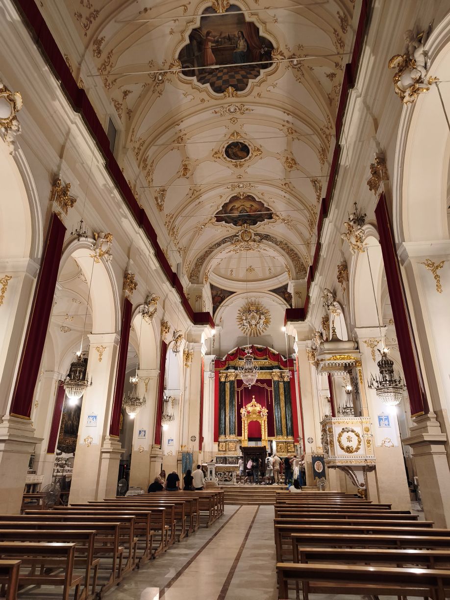 Foto Interno Chiesa 11